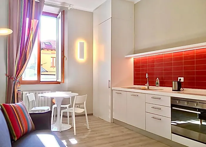 Casa Vitoria - Center Como